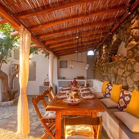 בית נופש Cosy Boheme Retreat With Sea Views