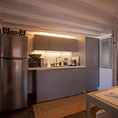 Cosy Boheme Retreat With Sea Views Nyaraló *