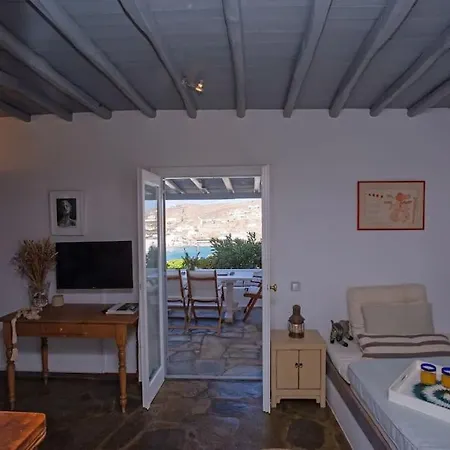 Cosy Boheme Retreat With Sea Views Σπίτι διακοπών *