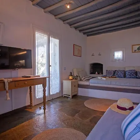 Cosy Boheme Retreat With Sea Views Nyaraló