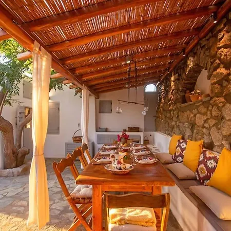 Nyaraló Cosy Boheme Retreat With Sea Views