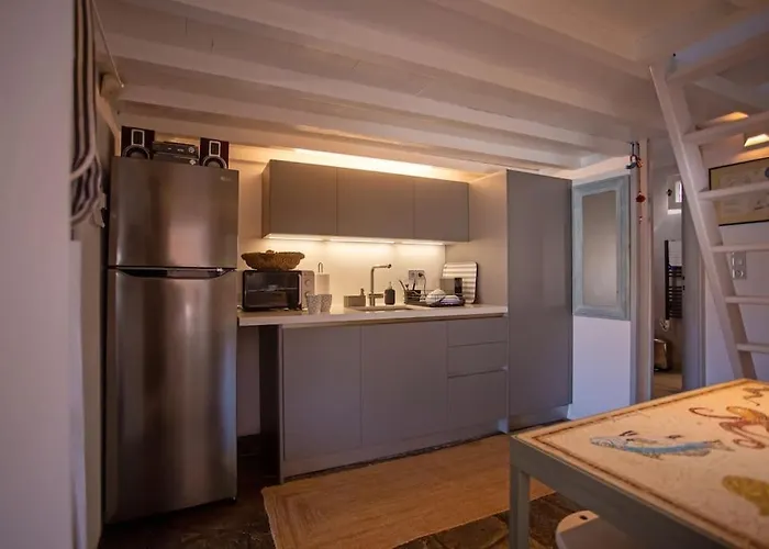 Cosy Boheme Retreat With Sea Views Σπίτι διακοπών *